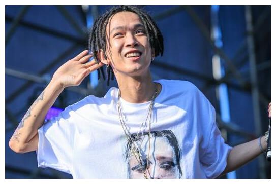 再见脏辫你的男孩tizzyt早已经回归清纯迎来首次巡演