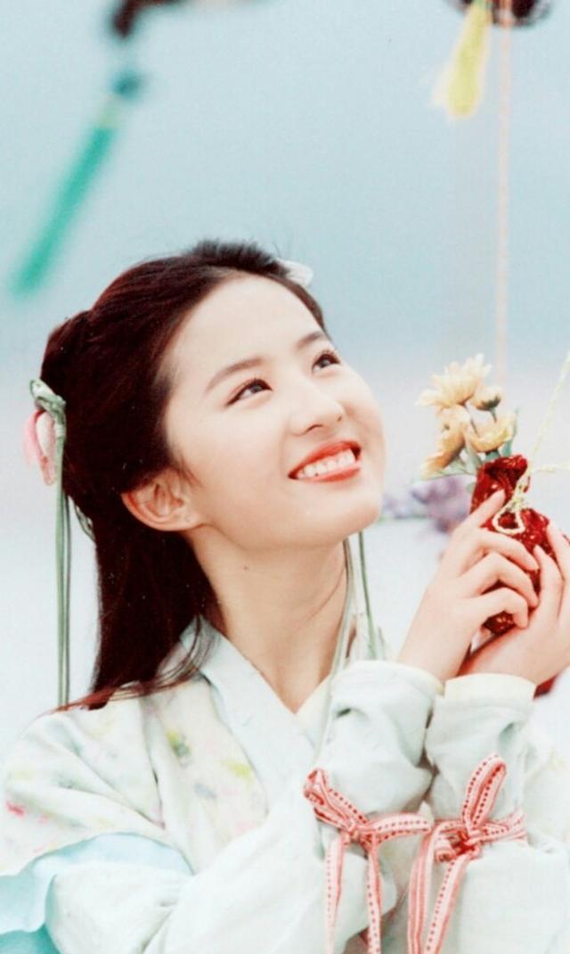 盘点那些漂亮的双平髻造型__财经头条