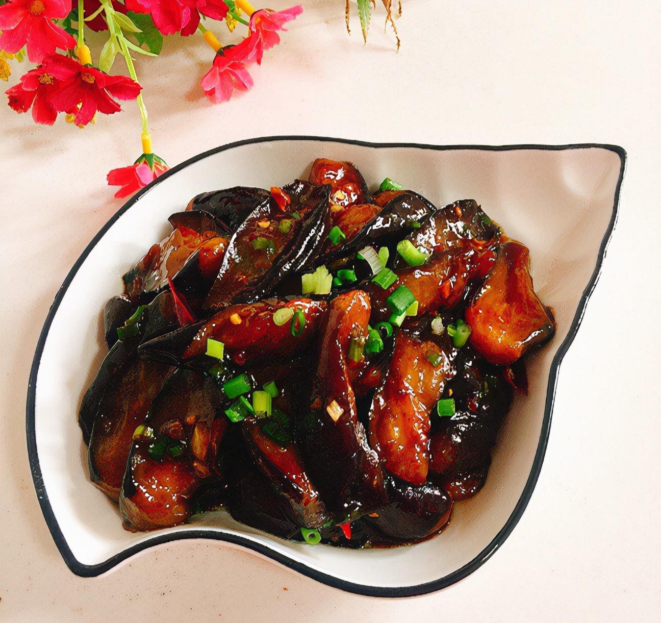 喜欢茄子别错过家常美味红烧茄子颜色诱人好吃下饭