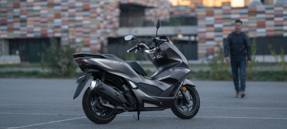 城市摩托车人气担当,honda新款pcx160 nss350焕色发布