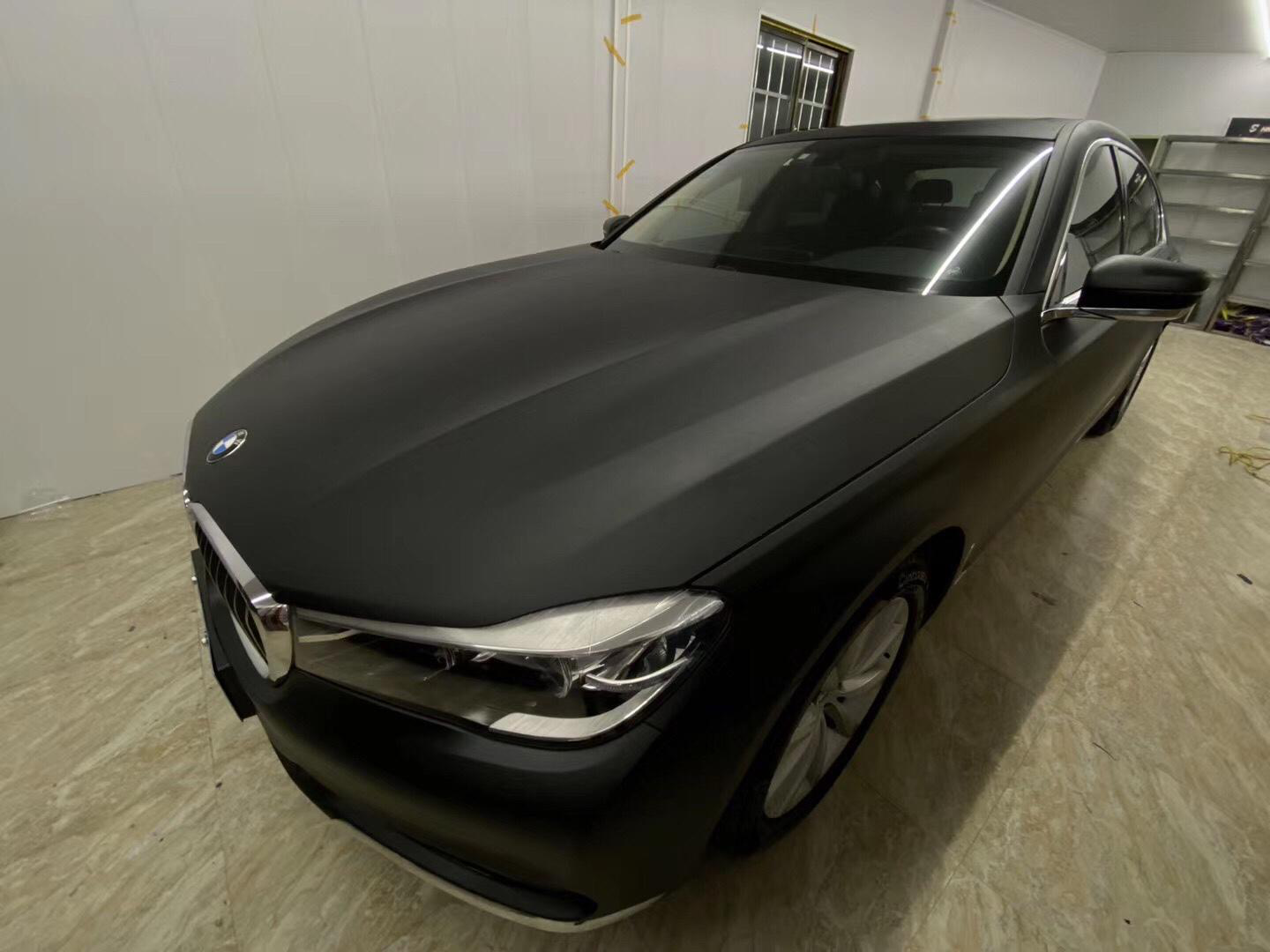 宝马740li改色磨砂黑 让豪华再度升华-新浪汽车