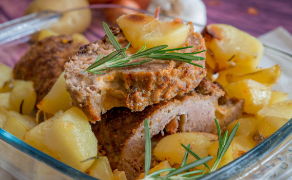 牛杂萝卜汤，自己在家也能做，地道营养美食，外边店里30一碗休闲区蓝鸢梦想 - Www.slyday.coM