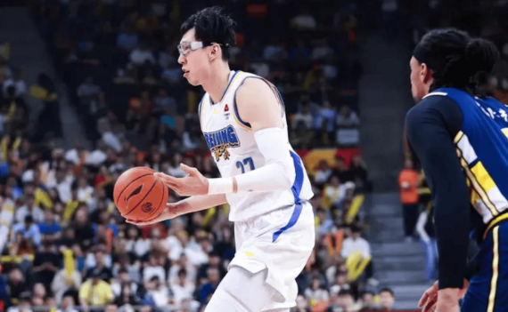 北京3分绝杀广东！赛后数据一目了然，不是杰曼，他才是大功臣