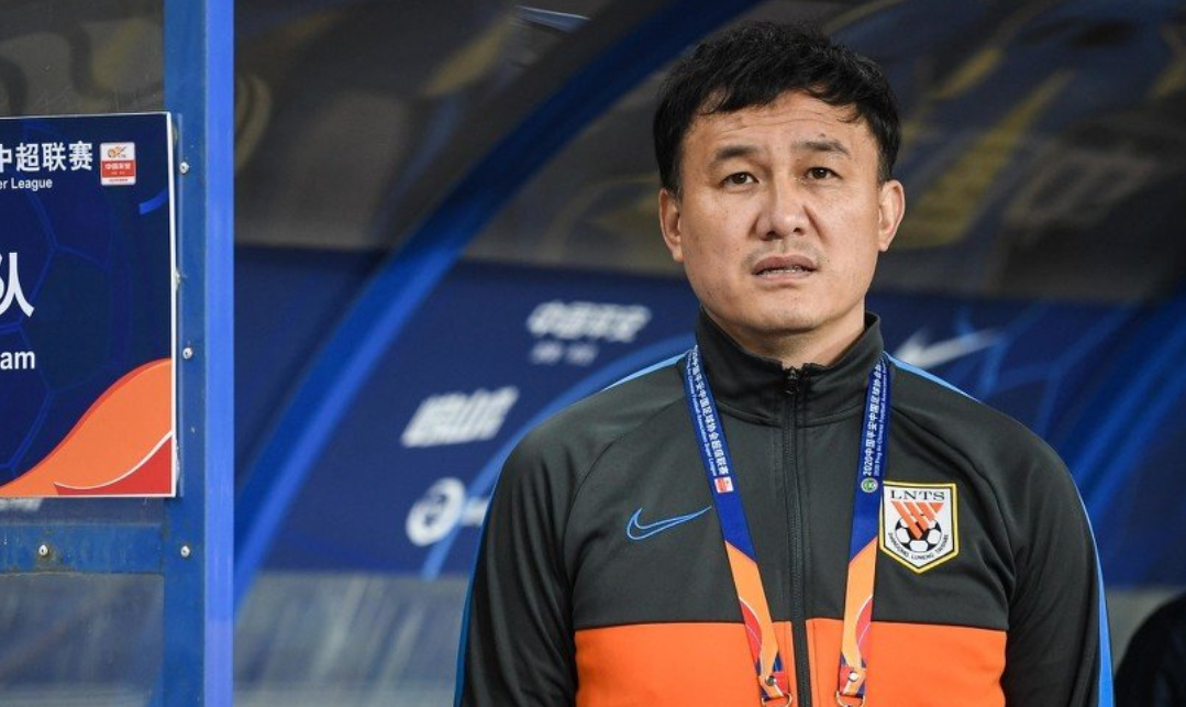 郝伟可能充当过渡性质的主教练,他的执教表现影响他的帅位