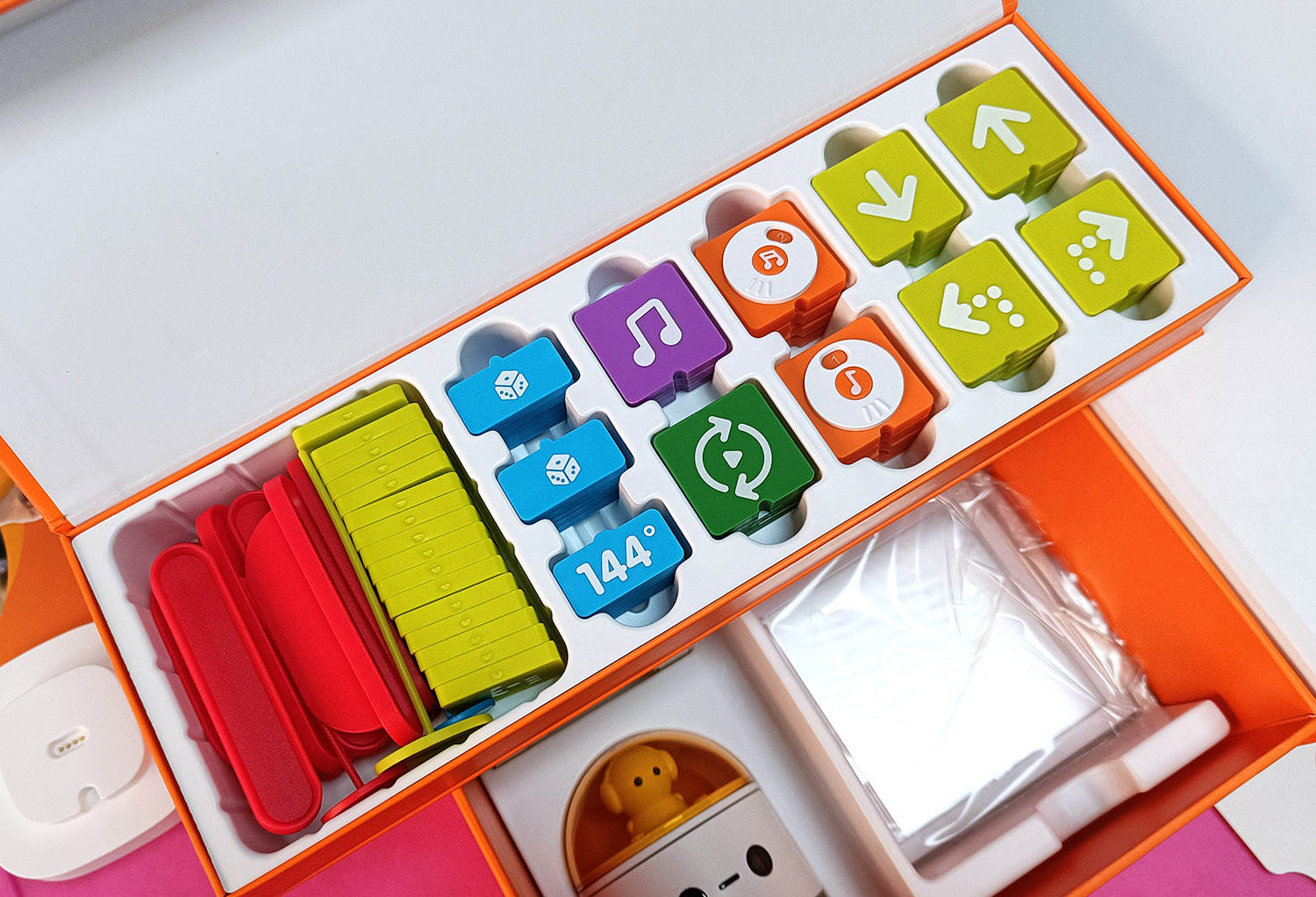 玩法升级不伤眼玛塔编程机器人让孩子脑瓜动起来