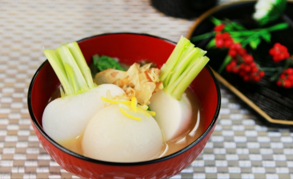 牛杂萝卜汤，自己在家也能做，地道营养美食，外边店里30一碗休闲区蓝鸢梦想 - Www.slyday.coM