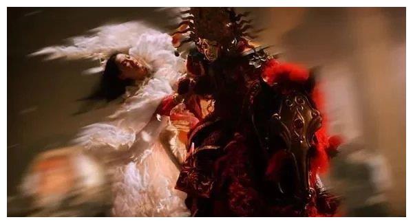 无极之昆仑奴如小强般顽强