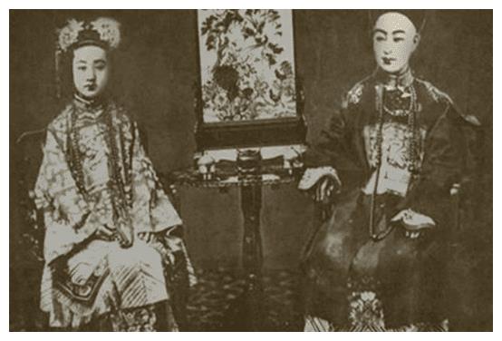 珍妃尸骨被慈禧命人捞起相貌已残在四肢却看出一个秘密