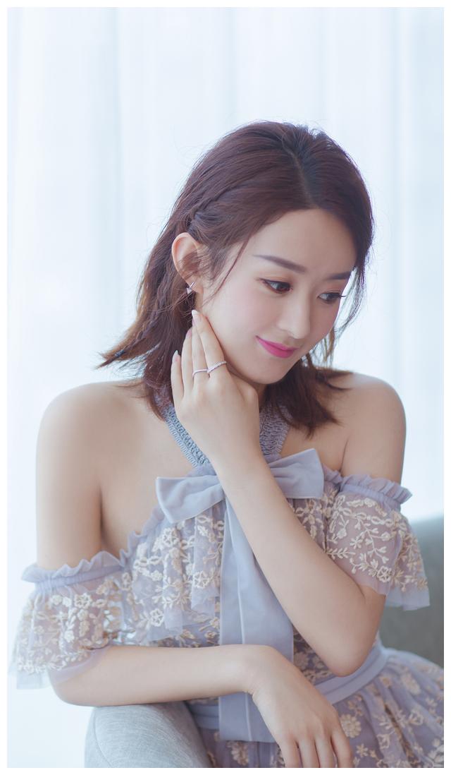 影视明星赵丽颖时尚写真：优雅唯美的女神!__财经头条