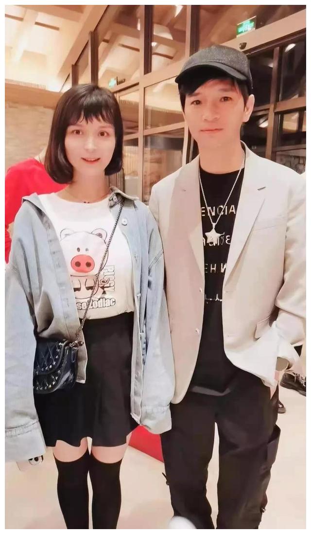 沧桑歌手"秋裤大叔"嫁女的日子,圈内众多好友祁隆,冷漠,金久哲 ,路勇