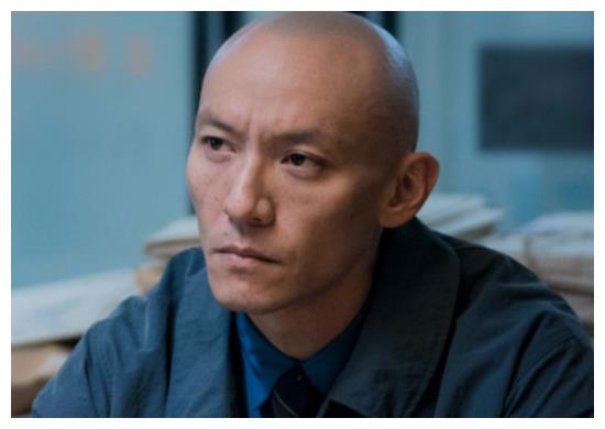 张震为了新角色剃光头而且三个月暴瘦24斤这部电影我很期待