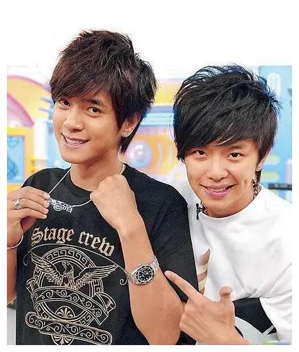 小鬼黄鸿升去世曾和罗志祥主持十年综艺生前乐观豁达令人惋惜