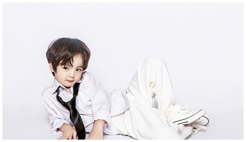 6岁陈天雨演技在线剧中许子言可爱呆萌剧外文艺有范