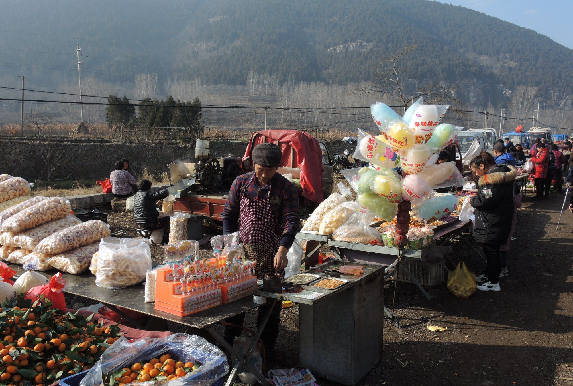 鲁南徐庄大集真热闹!大人小孩都爱逛,带你看看啥情况