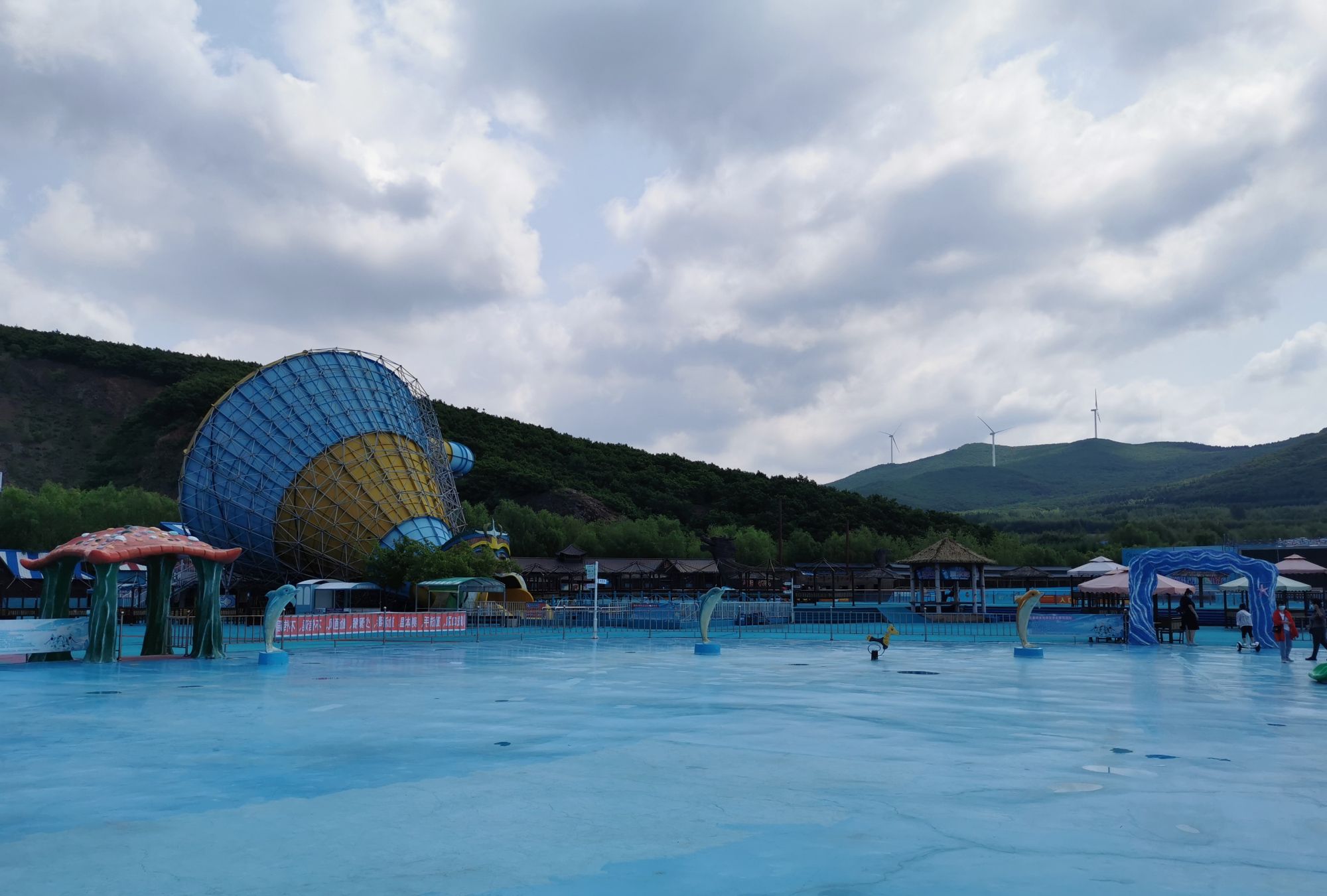 居家休闲好去处,佳木斯赫哲水上乐园