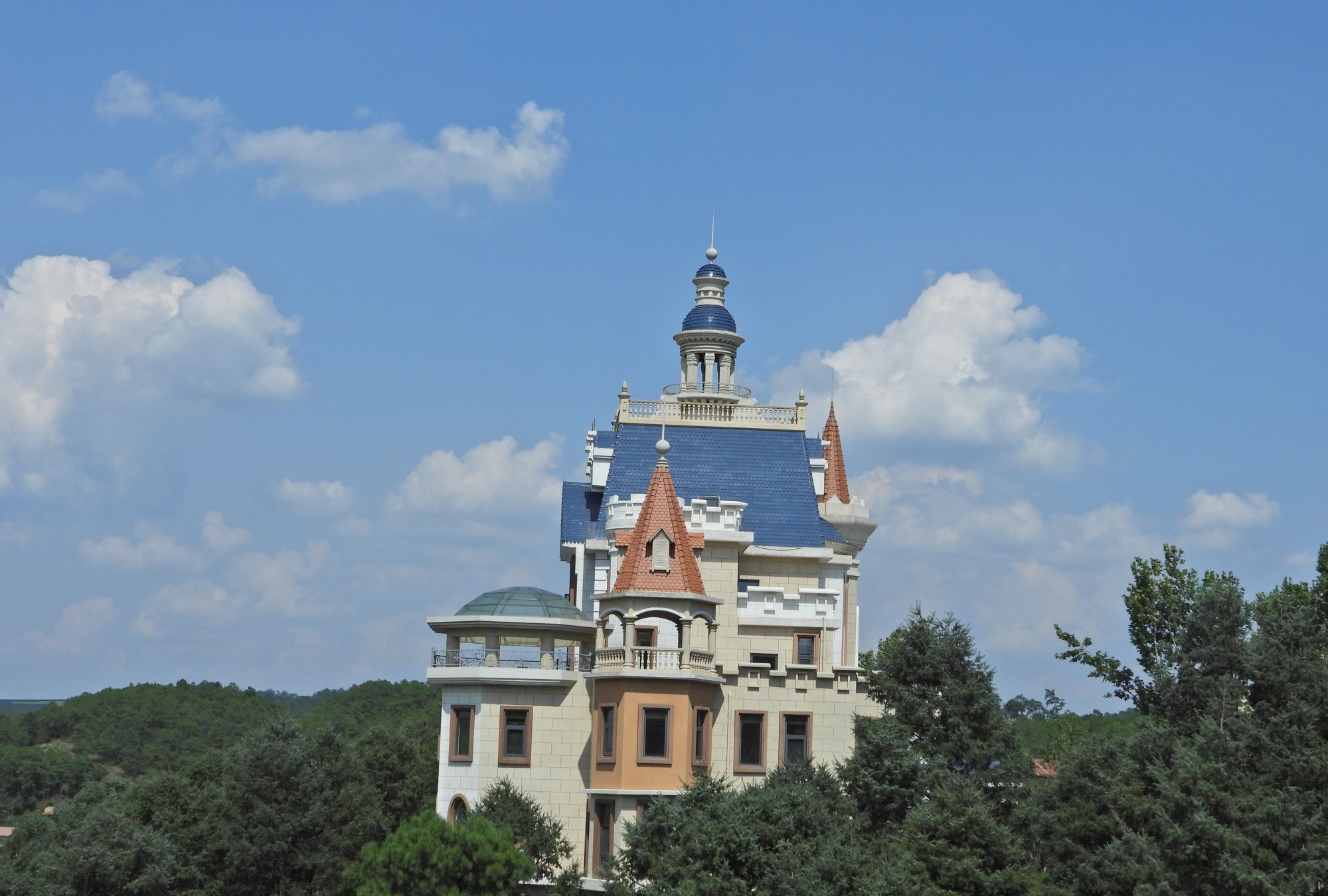 昆明寻甸凤龙湾阿拉丁童话小镇,风光美如画图集_高清图集_新浪网