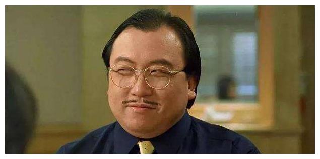 与周星驰反目,跟成龙结怨,被质疑30年,他才是最懂观众的导演