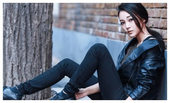 可塑型演员郭燕,不管演什么样的角色,丝毫不留生活当中的影子