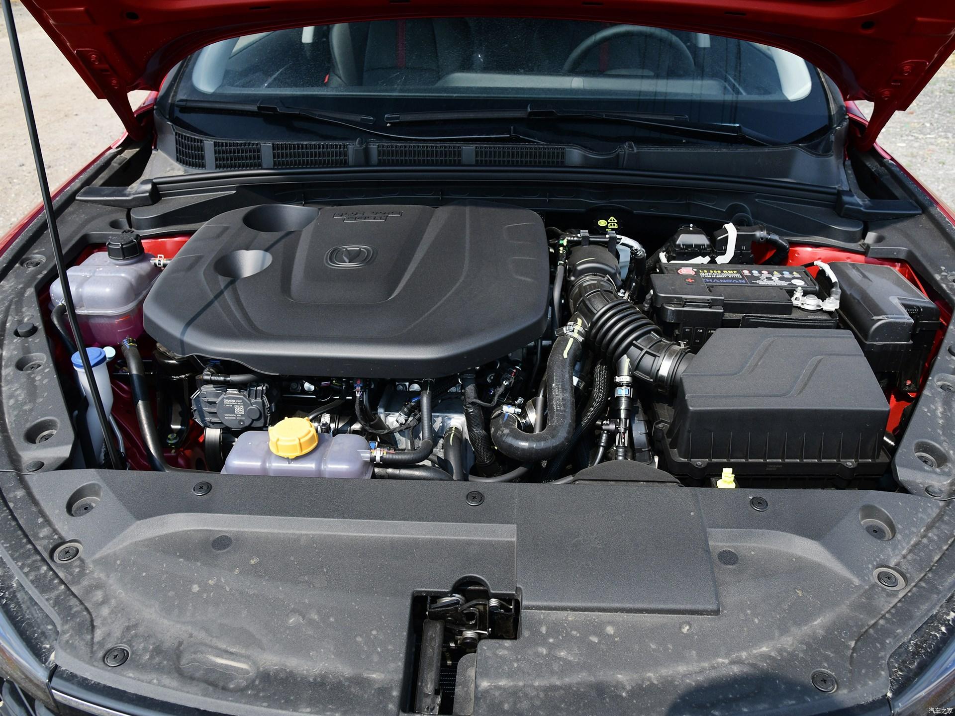 4t的发动机7速双离合变速箱这款长安逸动plus的官方指导价为:7.29~10.