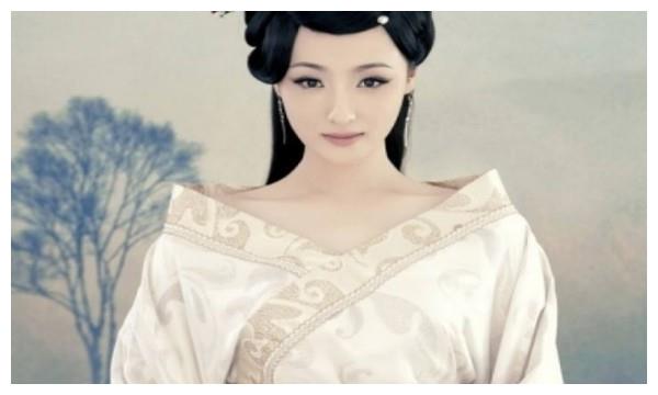 心理测试:凭你的眼缘选出一套古装?测你第一眼散发的气质是什么