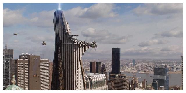 这座大厦矗立在纽约市中心,它的拥有者是钢铁侠托尼斯塔克,大厦名字