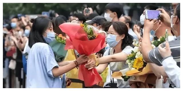 内蒙古男孩高考554分，姐姐激动大叫：211大学稳了！网友：做梦呢休闲区蓝鸢梦想 - Www.slyday.coM