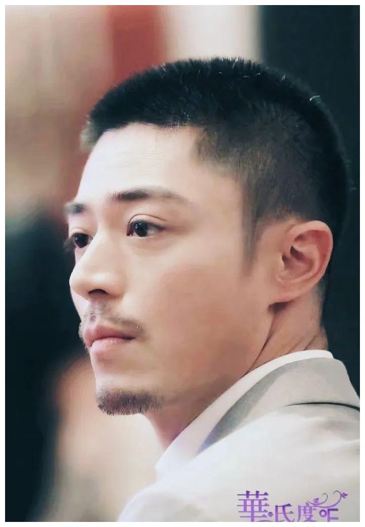 寸头男星有多撩人李现胡歌易烊千玺行走中的荷尔蒙