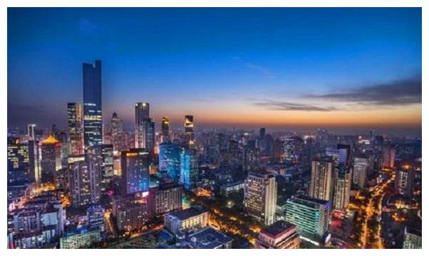 gdp新闻视频_日本三季度实际GDP再度下滑环比下降0.8%