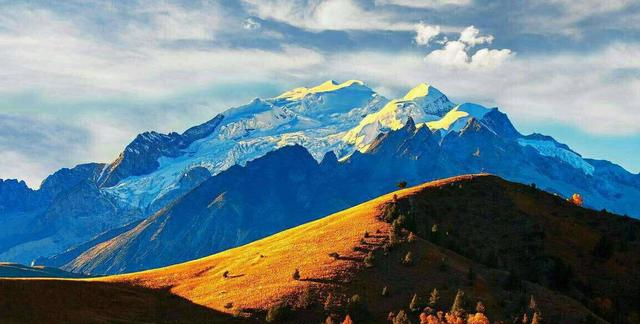 四川最美的一座大山,因景色"小众"而走红,主峰至今无人征服