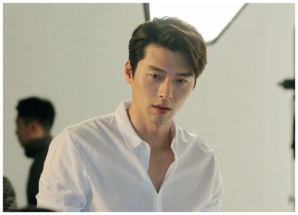 寸头男星有多撩人李现胡歌易烊千玺行走中的荷尔蒙