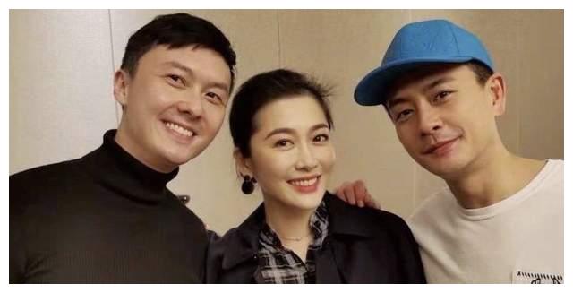 恭喜！周励淇迎来人生第一个母亲节，儿子将满一岁已经开始长牙休闲区蓝鸢梦想 - Www.slyday.coM