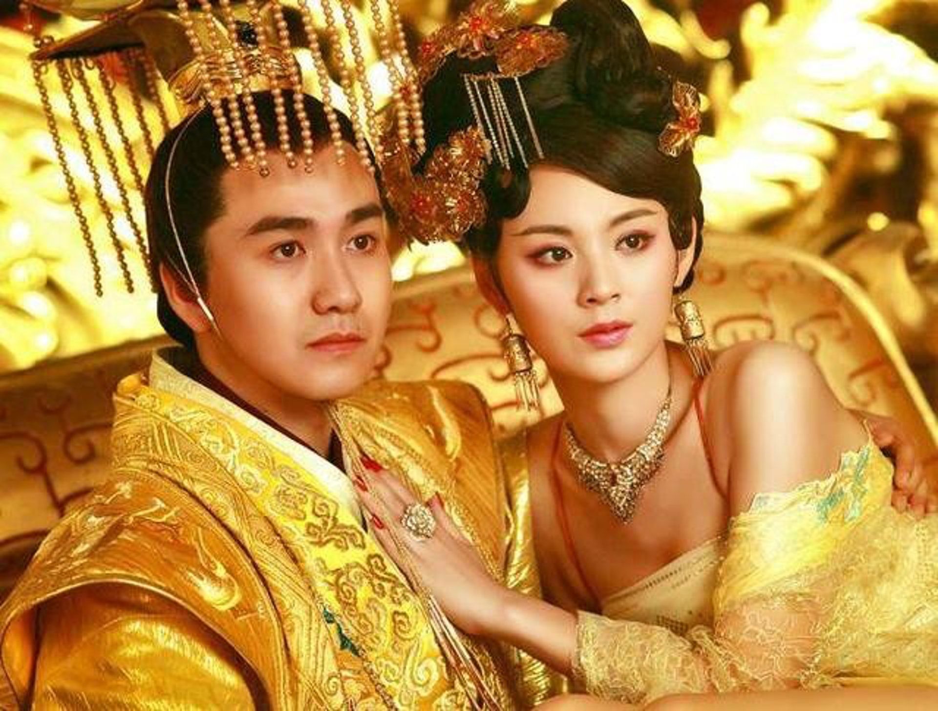 北齐6个皇帝个个变态有人爱露体有人斩爱妃头颅抱怀中