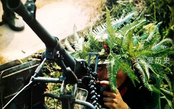 70年代日本人走进中国军营 感叹威武之师 训练场上的标语依然有效休闲区蓝鸢梦想 - Www.slyday.coM