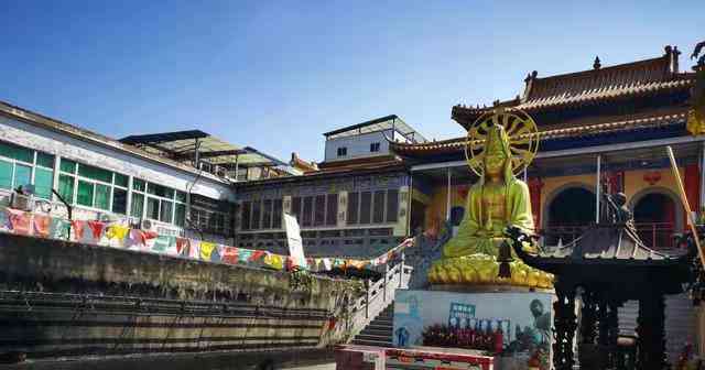 安徽的这一个千年古刹就在合肥市内,这个地方叫作龙云寺.