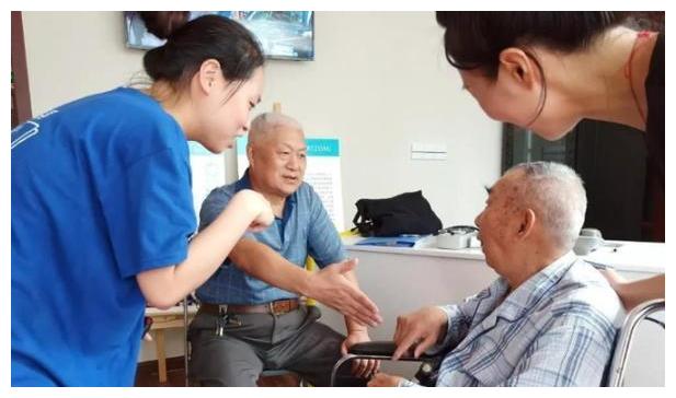 还没到五十岁却为何天天盼着退休?这是懒吗?心理学家这样解释休闲区蓝鸢梦想 - Www.slyday.coM 还没到五十岁却为何天天盼着退休?这是懒吗?心理学家这样解释休闲区蓝鸢梦想 - Www.slyday.coM