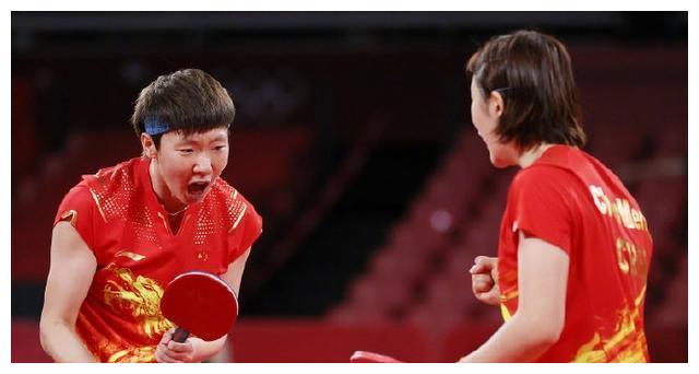 孙颖莎轻松3:1轻松击败伊藤美诚,中国女乒团3:0轻松带着日本队休闲区蓝鸢梦想 - Www.slyday.coM 孙颖莎轻松3:1轻松击败伊藤美诚,中国女乒团3:0轻松带着日本队休闲区蓝鸢梦想 - Www.slyday.coM