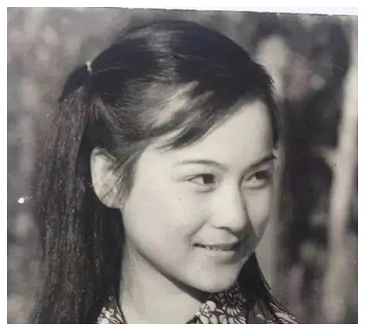 57岁朱碧云巅峰时嫁给留洋博士如今两个儿子都是哈佛高材生