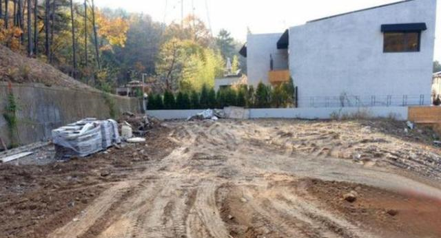 晒晒汤唯在<a href=