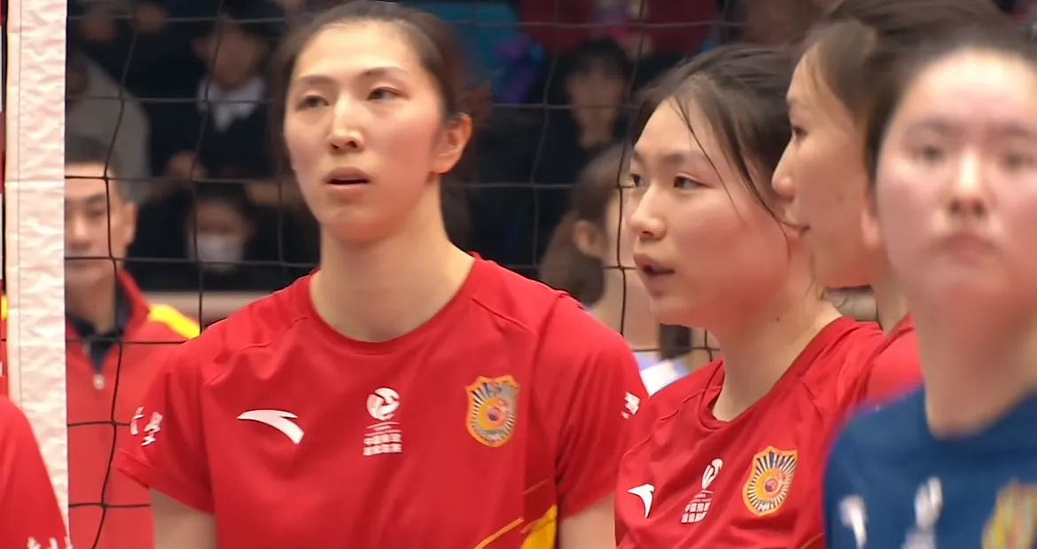女排队员：张籽萱二传第一，吴梦洁断层领先，副攻人多但接应无人