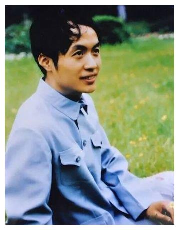 1993年一诗人拿斧头砍妻后自尽生前写的诗被年轻人当作个性签名