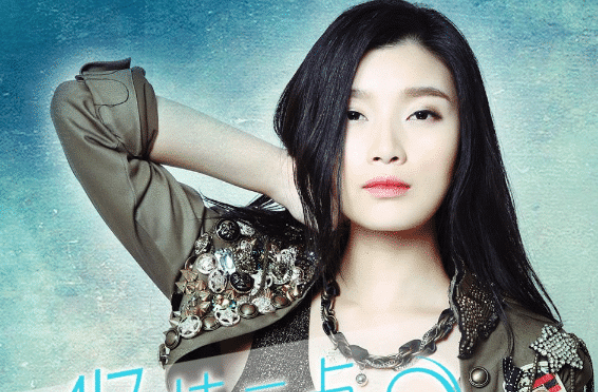 杨小曼有耿直的性格擅长唱歌跳舞如今成为乐坛上的新秀