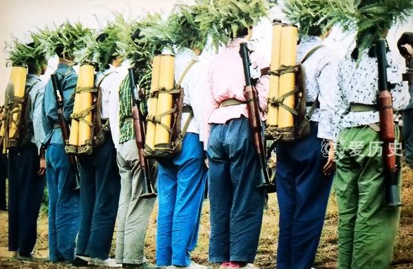 70年代日本人走进中国军营 感叹威武之师 训练场上的标语依然有效休闲区蓝鸢梦想 - Www.slyday.coM