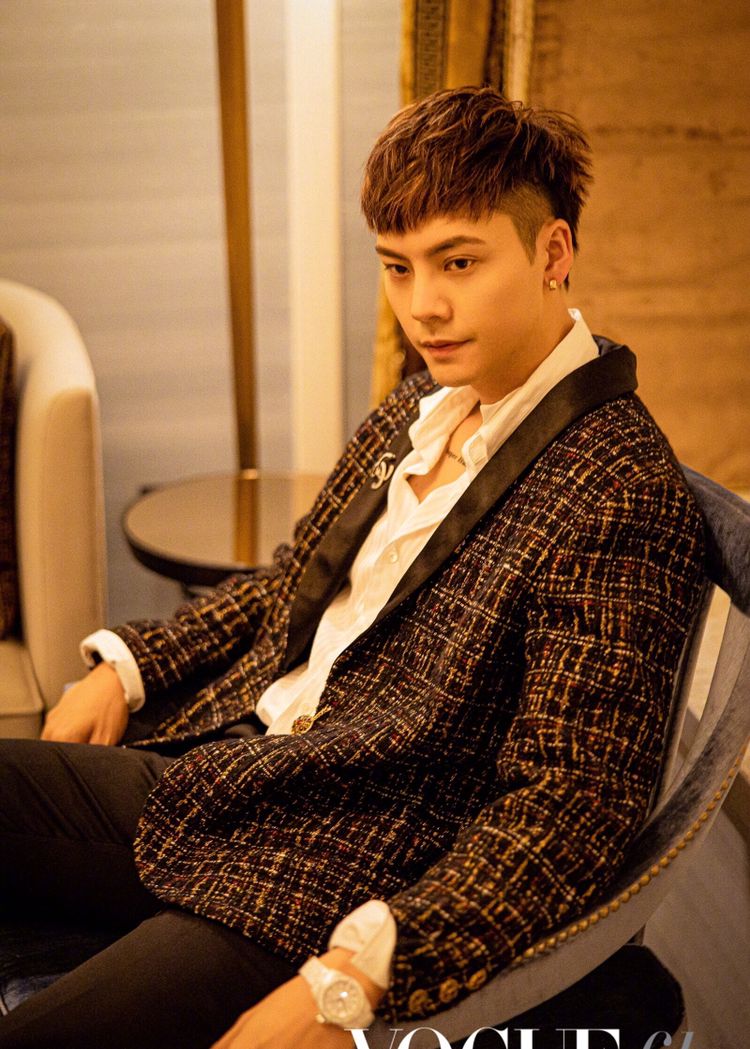 陈伟霆新发型出席voguefilm时装电影盛典