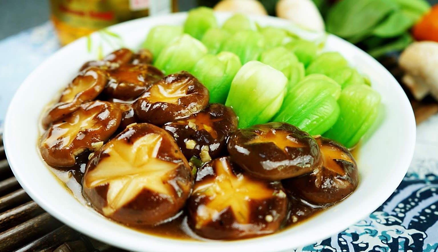 香菇油菜,纯素菜,简单易上手,小白也能轻松掌握,越吃越上瘾