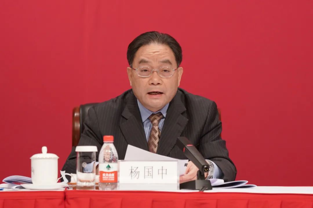 请求中央第四巡视组杨国中关注银监会被指变造机关公文