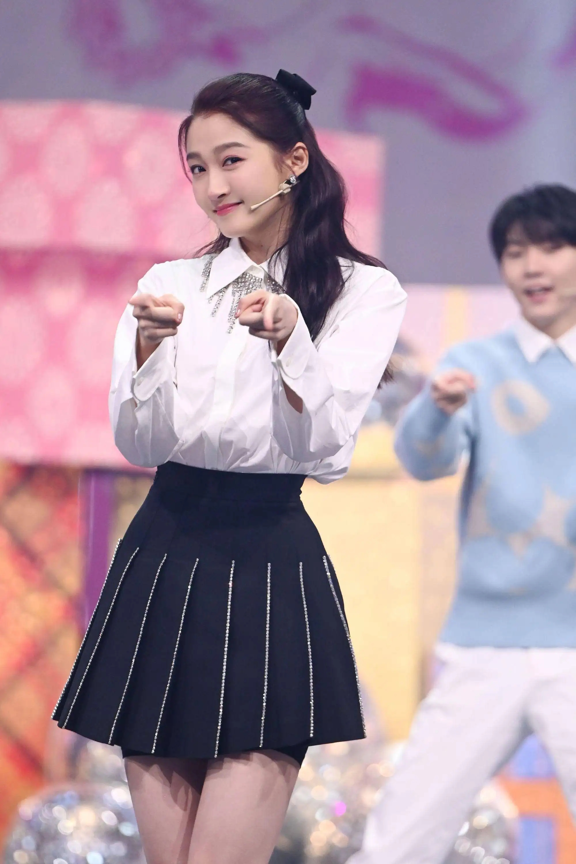 关晓彤给鹿晗庆生5年从未超过10字却另藏心思暗示两人归零