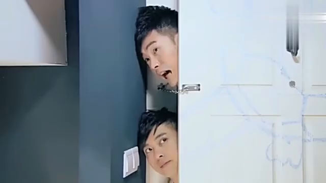 爱情公寓:同样的笑话讲两遍,一菲:就不好笑了