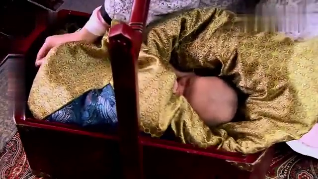 嫣儿诞生皇子刘盈很开心,没想到刘盈听到这个消息,竟要掐死婴儿