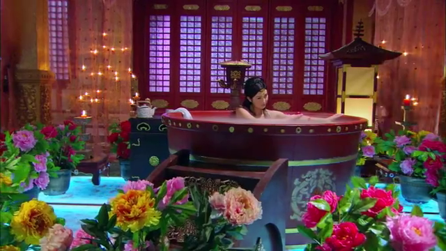 为您推荐: 隋唐英雄3:欧阳飞燕知道孩子会有危险,让公孙玉瑶准备一个