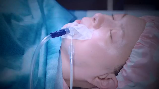 《儿科医生》钟琴命悬一线唐雨佳当场崩溃